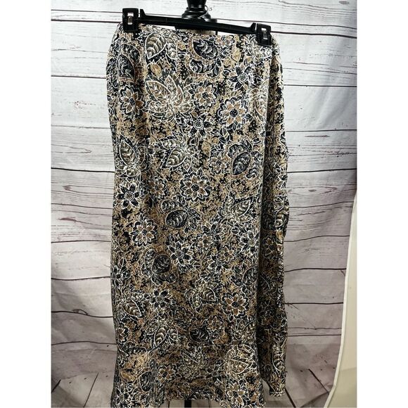 Covington size 8 brown and black‎ skirt - 2394 - Picture 1 of 3